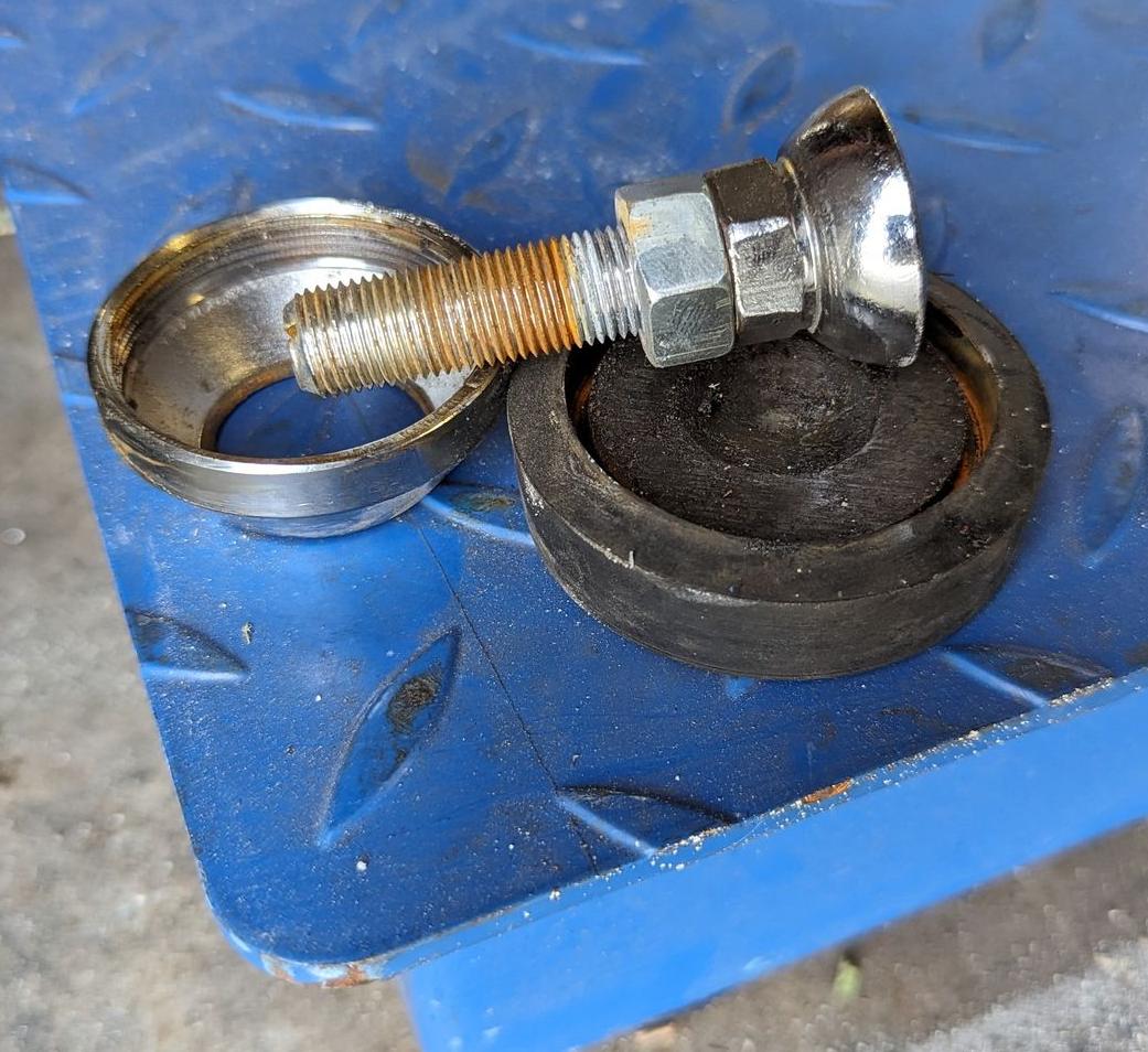 Floor Scale Levelling Foot damaged and requires replacement
